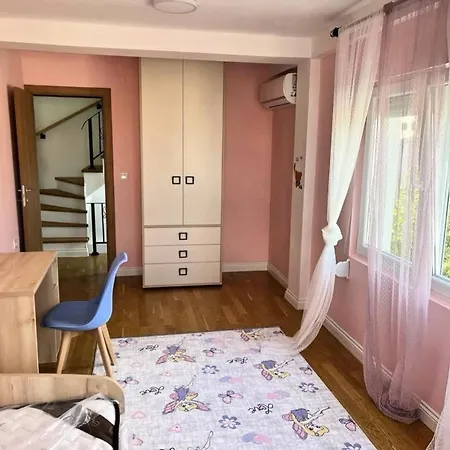 Lovely Duplex Apartment *